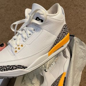Air Jordan 3 Retro laser orange